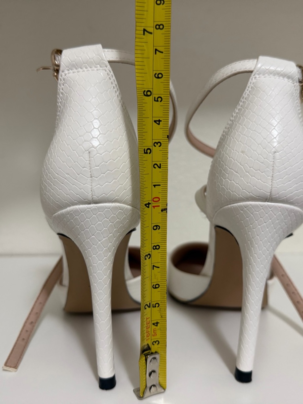 LIKE NEW White Crocodile Stilettos - Picture 5 of 10